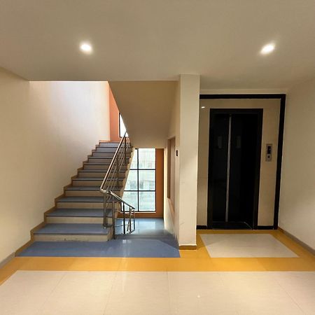 Hotel Avenue Plaza Mundra Eksteriør bilde
